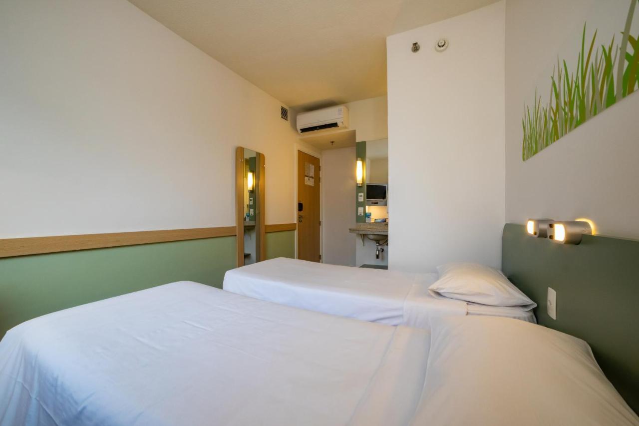 ibis budget SP Frei Caneca São Paulo Exterior foto